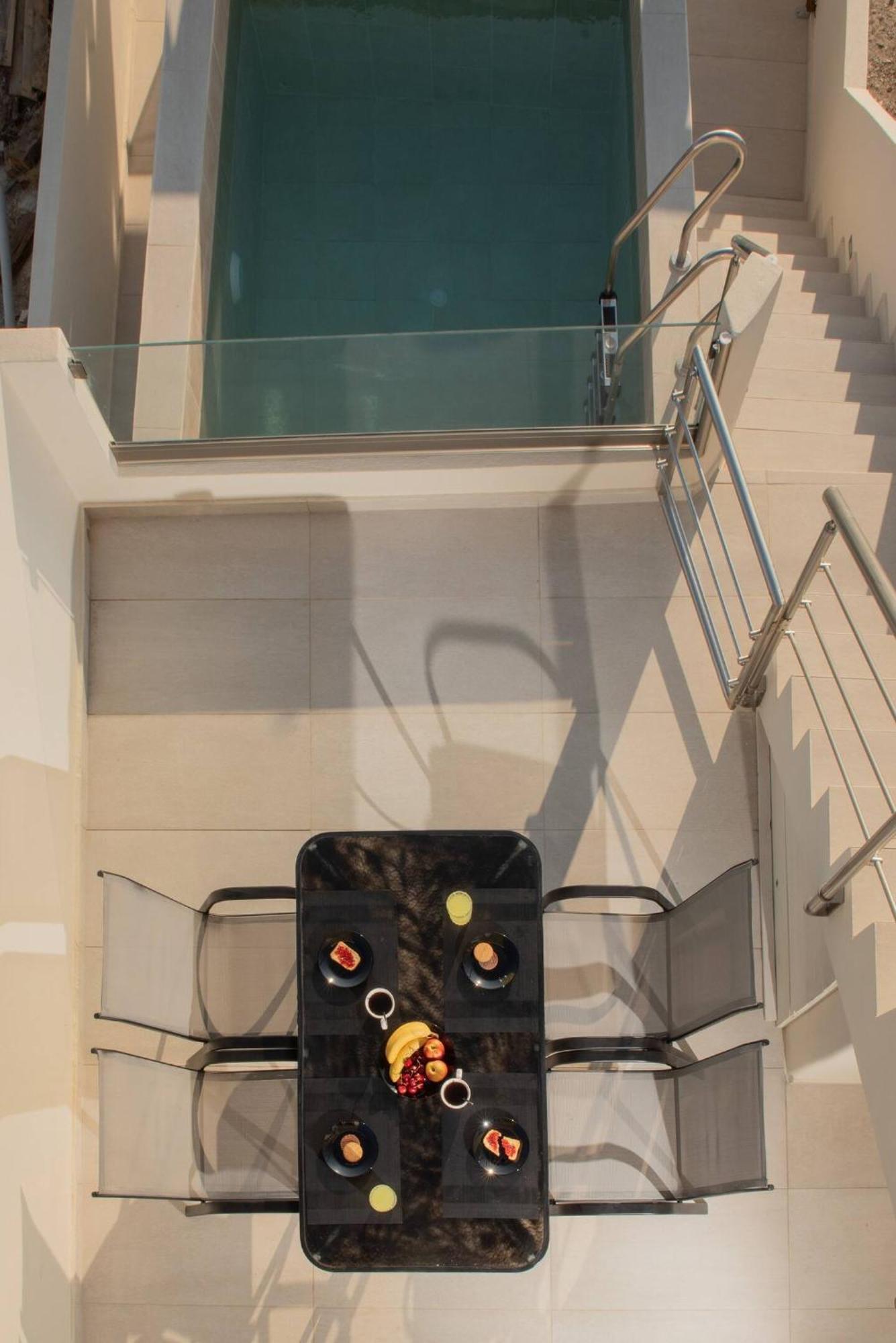 Stella & Eleni Suite With Shared Pool & Open View カラマキ エクステリア 写真