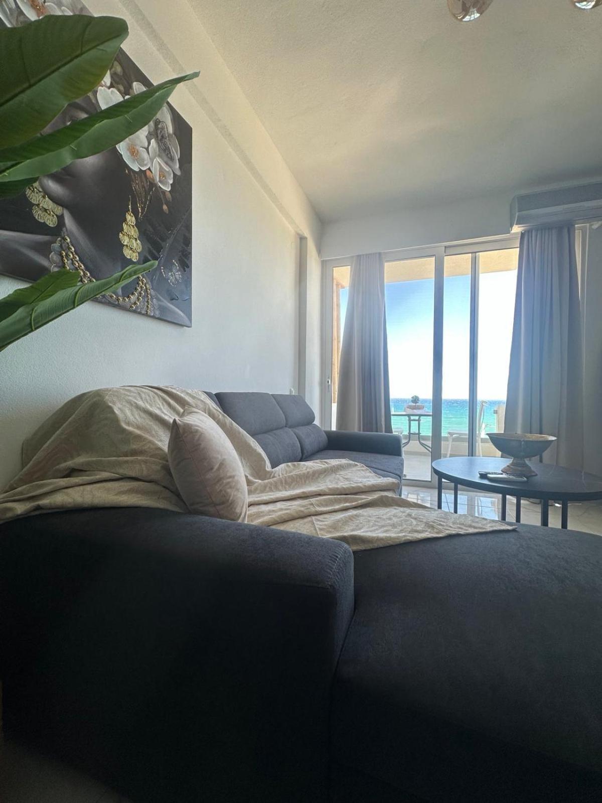 Stella & Eleni Suite With Shared Pool & Open View カラマキ エクステリア 写真