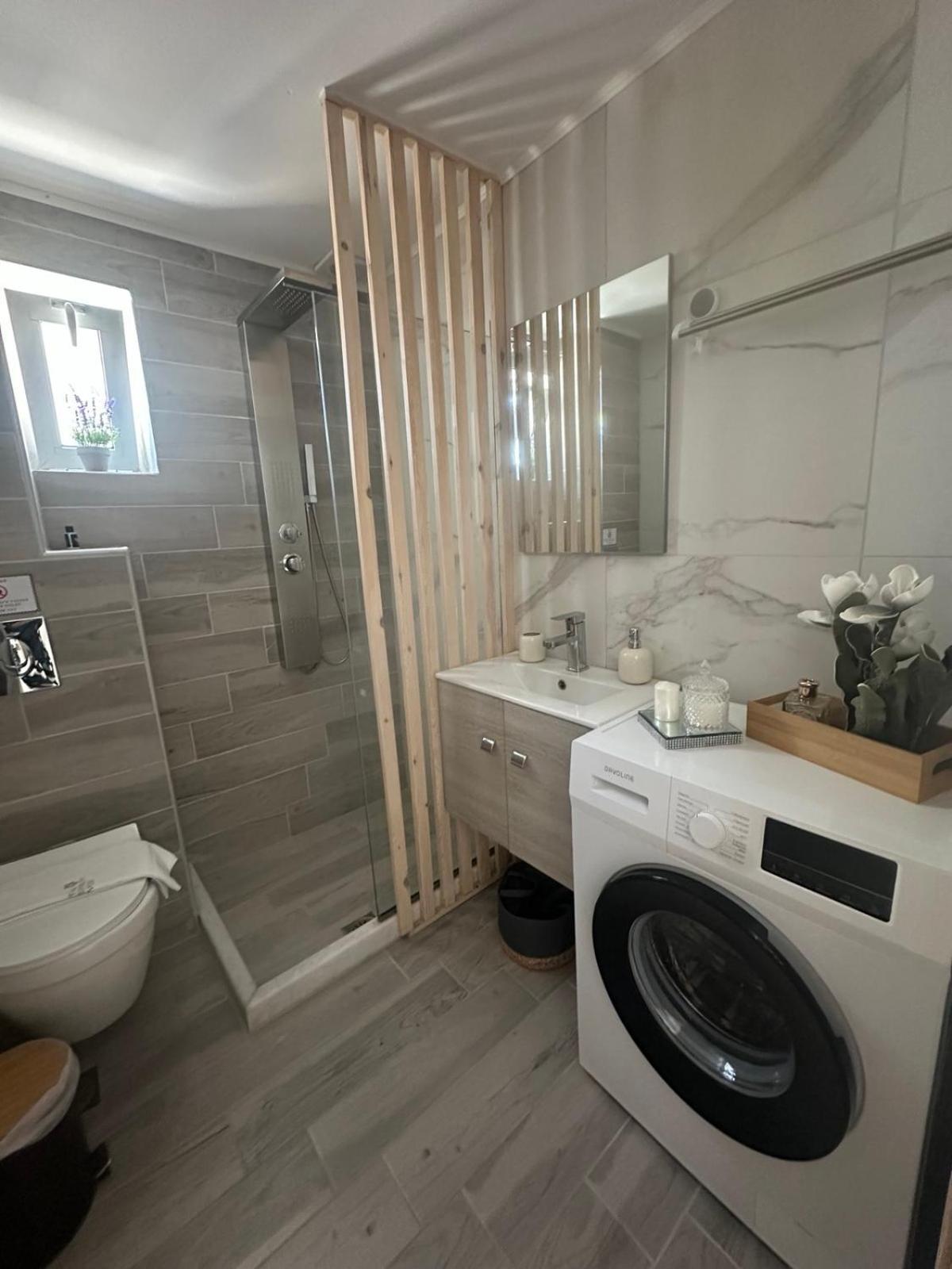 Stella & Eleni Suite With Shared Pool & Open View カラマキ エクステリア 写真